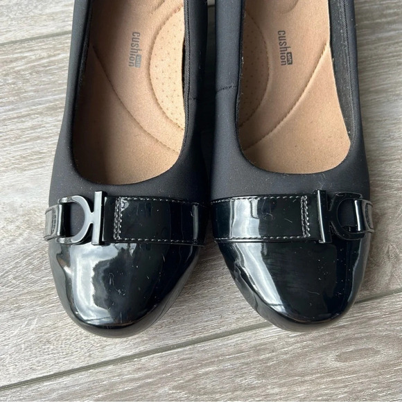 Clarks Women's Flores Poppy Pumps - Picture 4 of 14